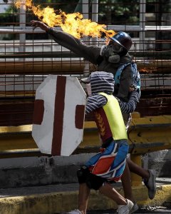 Violencia de la derecha venezolana